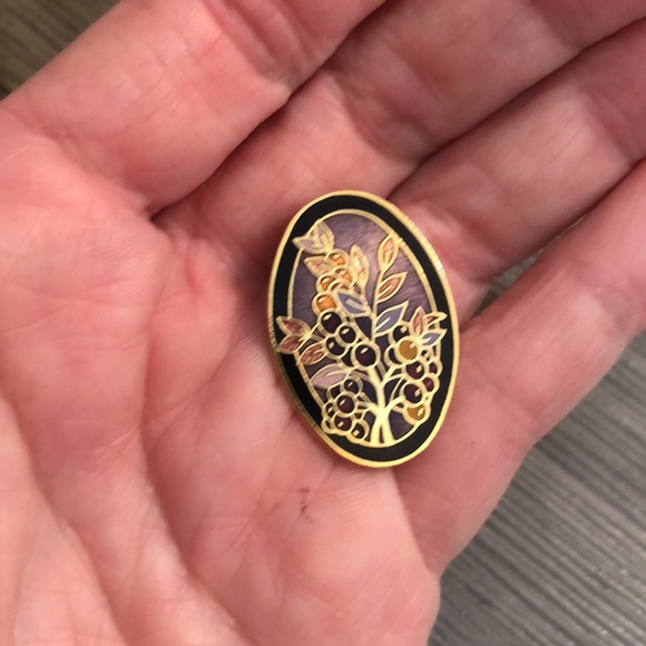 Vintage Cloisonné Enamel Blueberry Pin Oval Shape - Picture 9 of 11